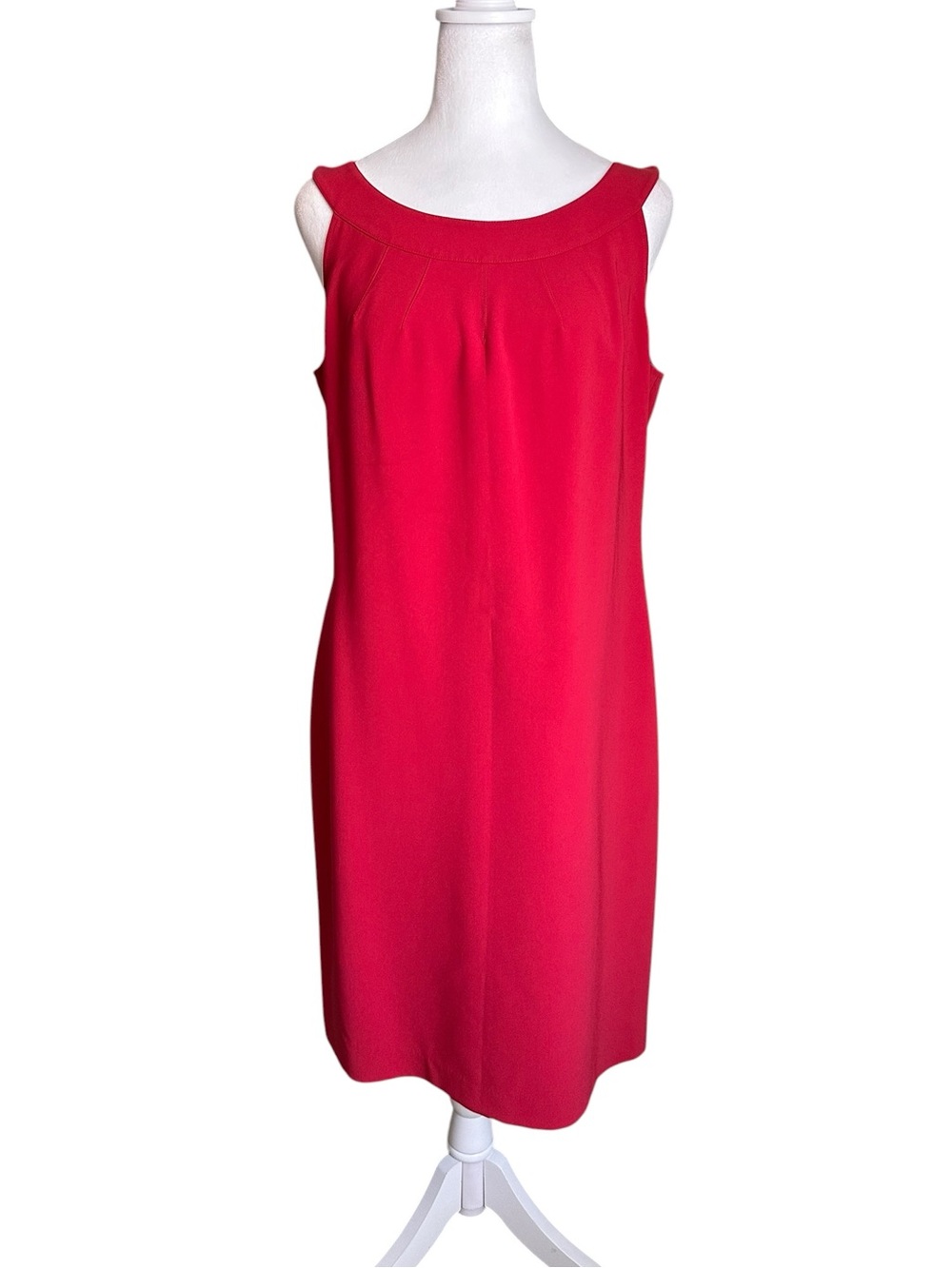 St. John Red Sleeveless Sheath Dress Elegant Career Cocktail Dress Sz 10